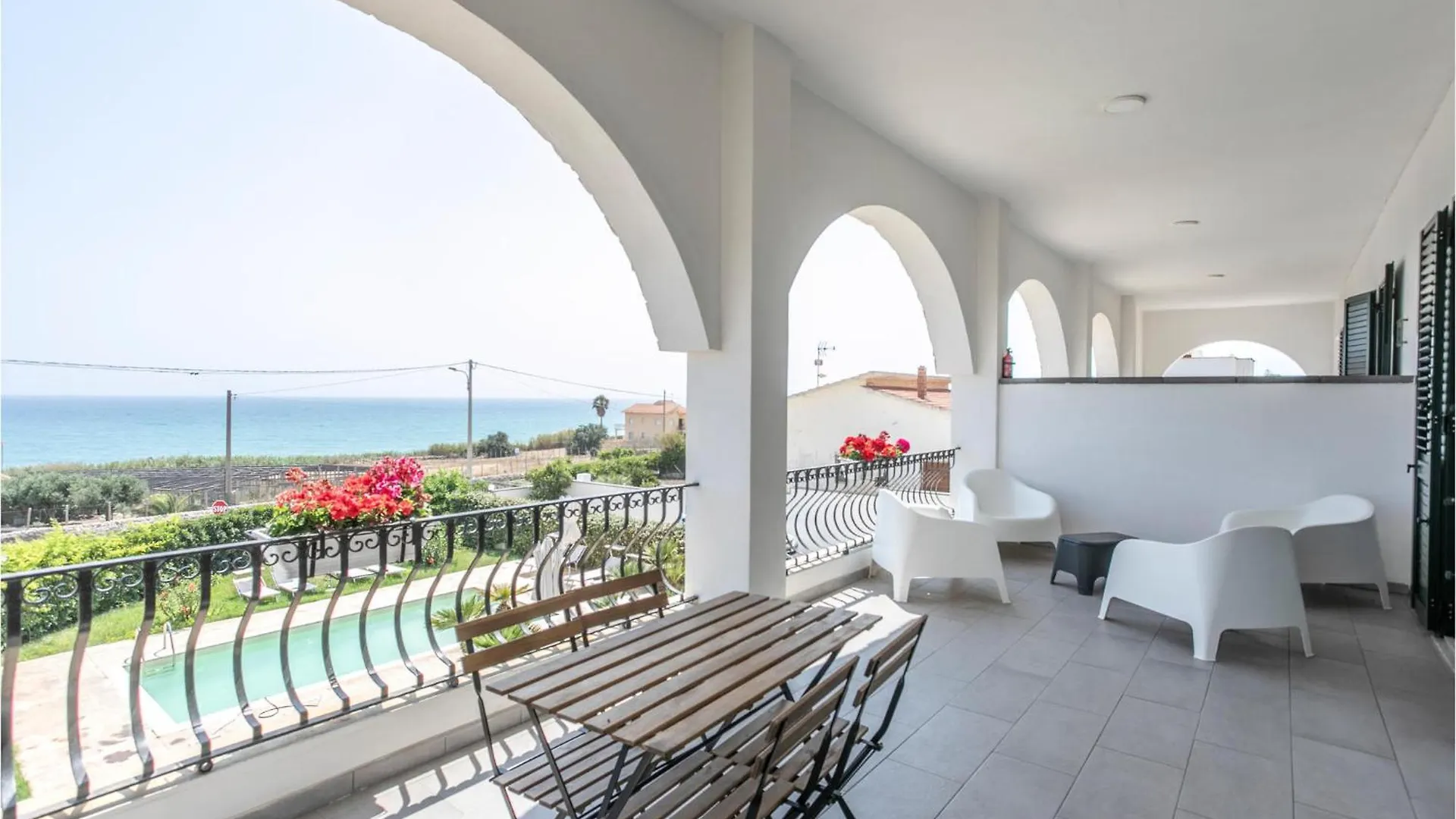 8 Bedroom Gorgeous Home In Cava Daliga Cava d'Aliga Holiday home