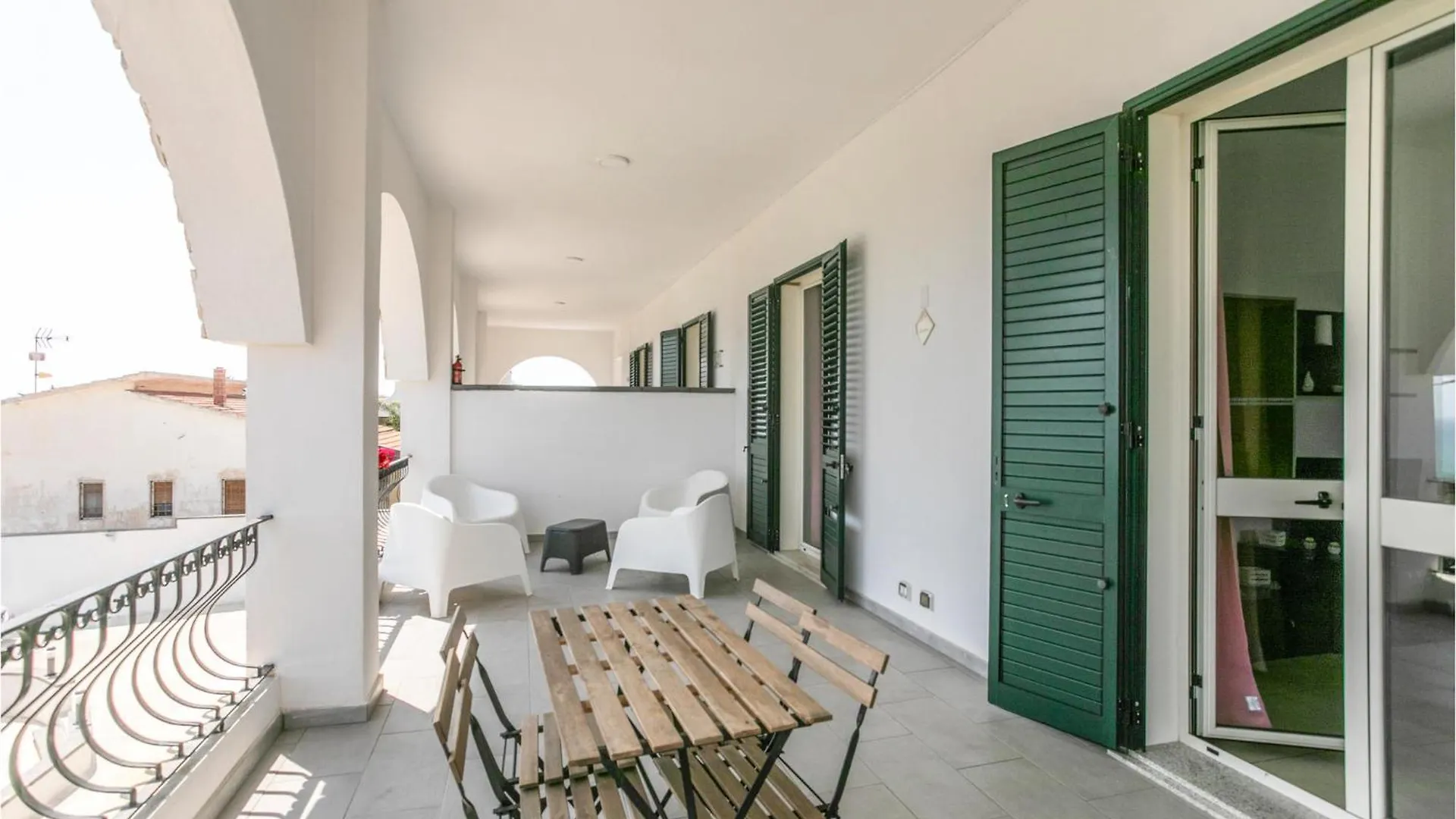 8 Bedroom Gorgeous Home In Cava Daliga Cava d'Aliga 0*,  Italy