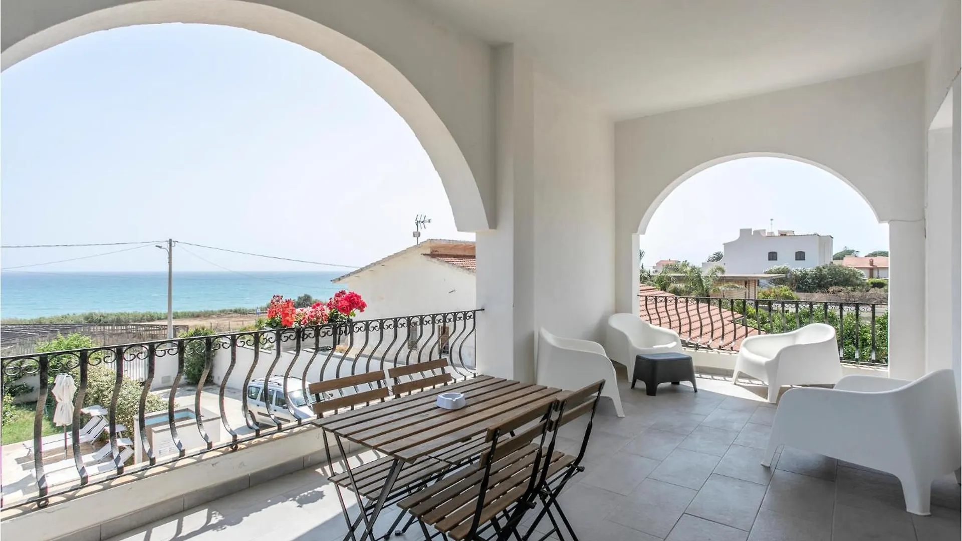 8 Bedroom Gorgeous Home In Cava Daliga Cava d'Aliga Holiday home