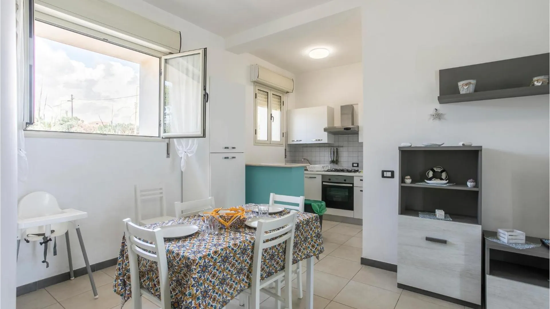 8 Bedroom Gorgeous Home In Cava Daliga Cava d'Aliga Italy