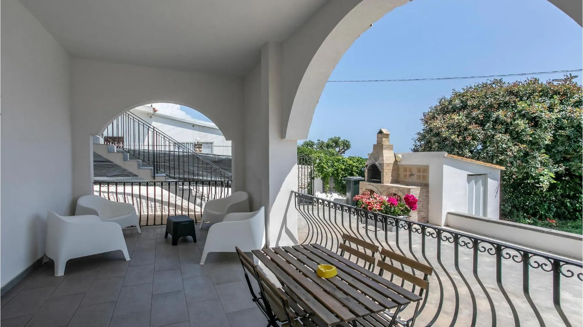 8 Bedroom Gorgeous Home In Cava Daliga Cava d'Aliga 0*,  Italy