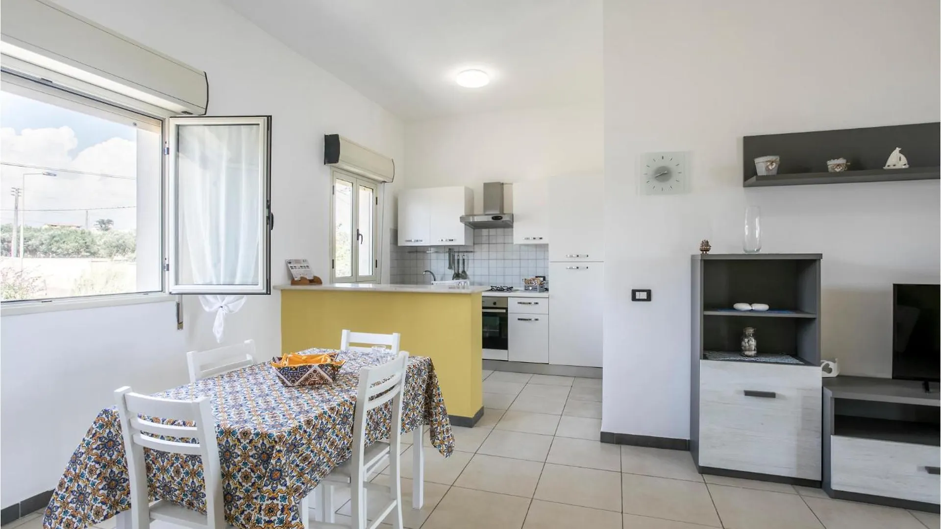 Holiday home 8 Bedroom Gorgeous Home In Cava Daliga Cava d'Aliga Italy